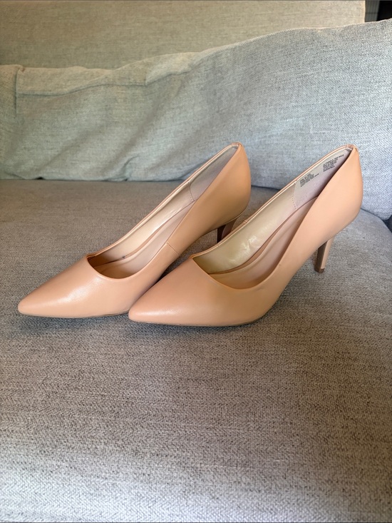 Apt. 9 Shoes - Apt. 9 Pointed-Toe Pumps in Nude